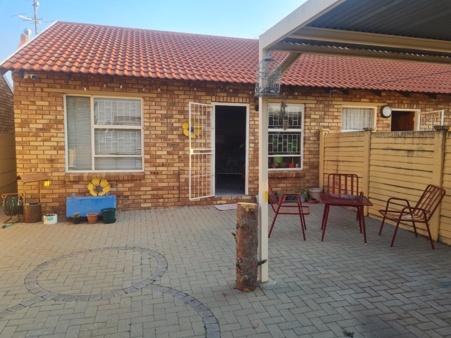 2 Bedroom Property for Sale in Hospitaalpark Free State